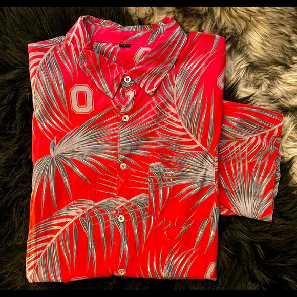 Ohio State Buckeyes Red & Grey Men’s Button-Up Hawaiian Shirt! Aloha!🌺🏈 - Picture 1 of 7